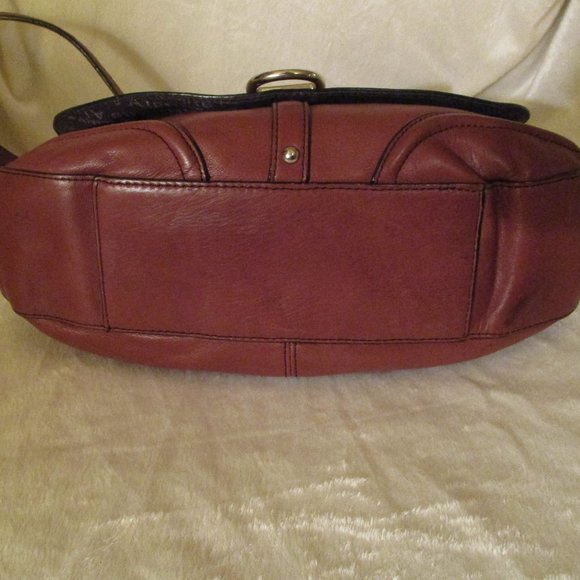 Etienne Aigner Flapped Saddle Bag - Picture 6 of 14